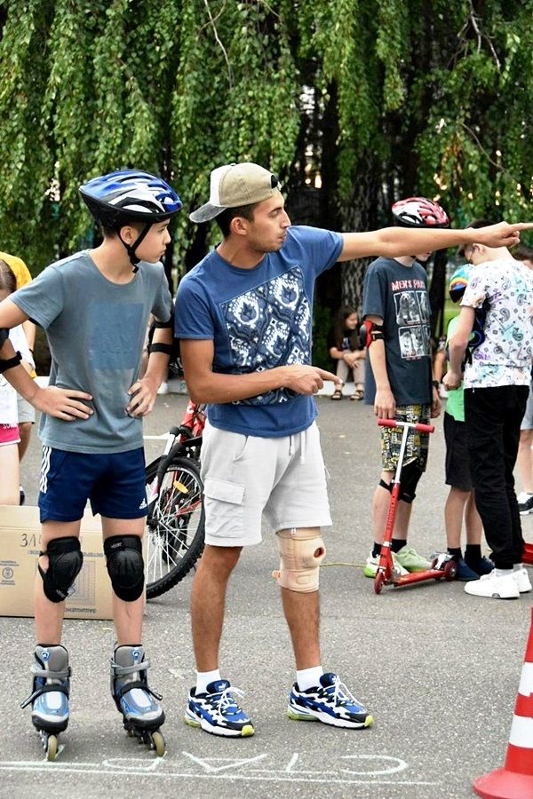 В молодежном лагере "Волга" говорили о правилах управления скутерами, велосипедами, гироскутерами
