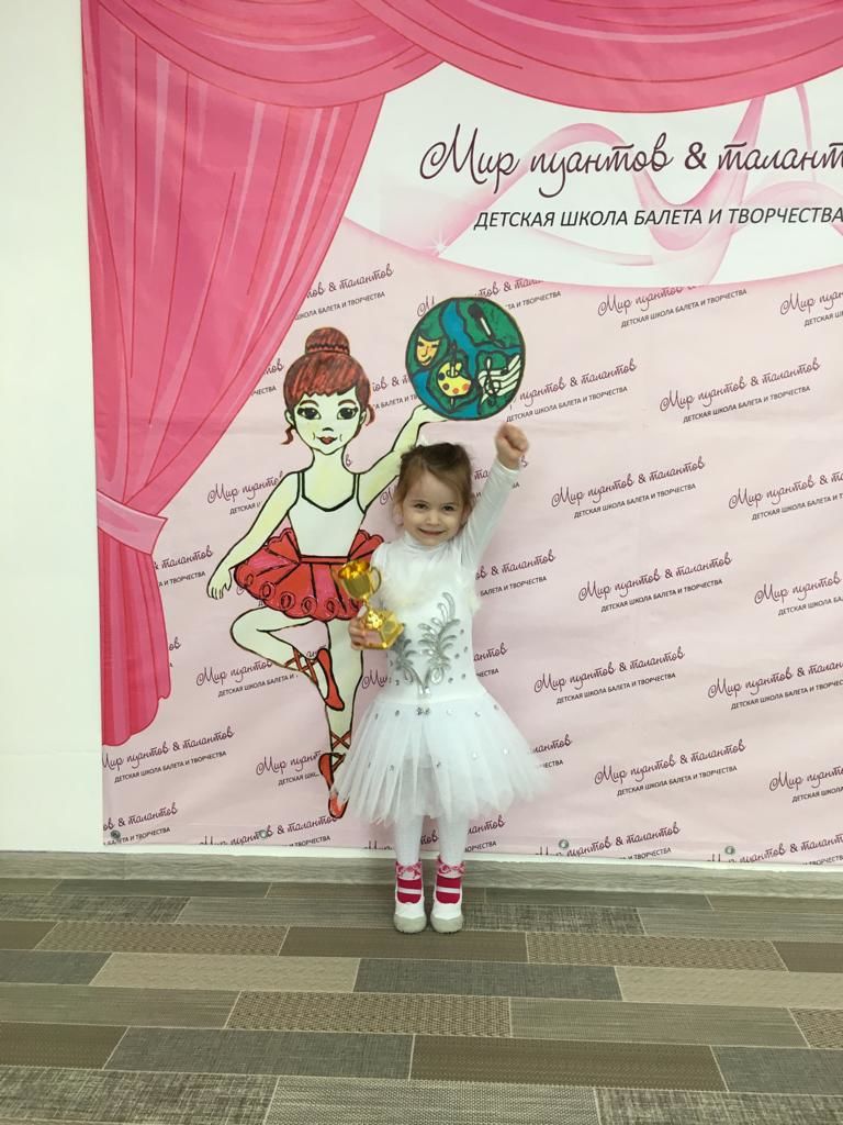 Трехлетняя София Стефаненко покоряет сердца зрителей со сцены казанского театра кукол