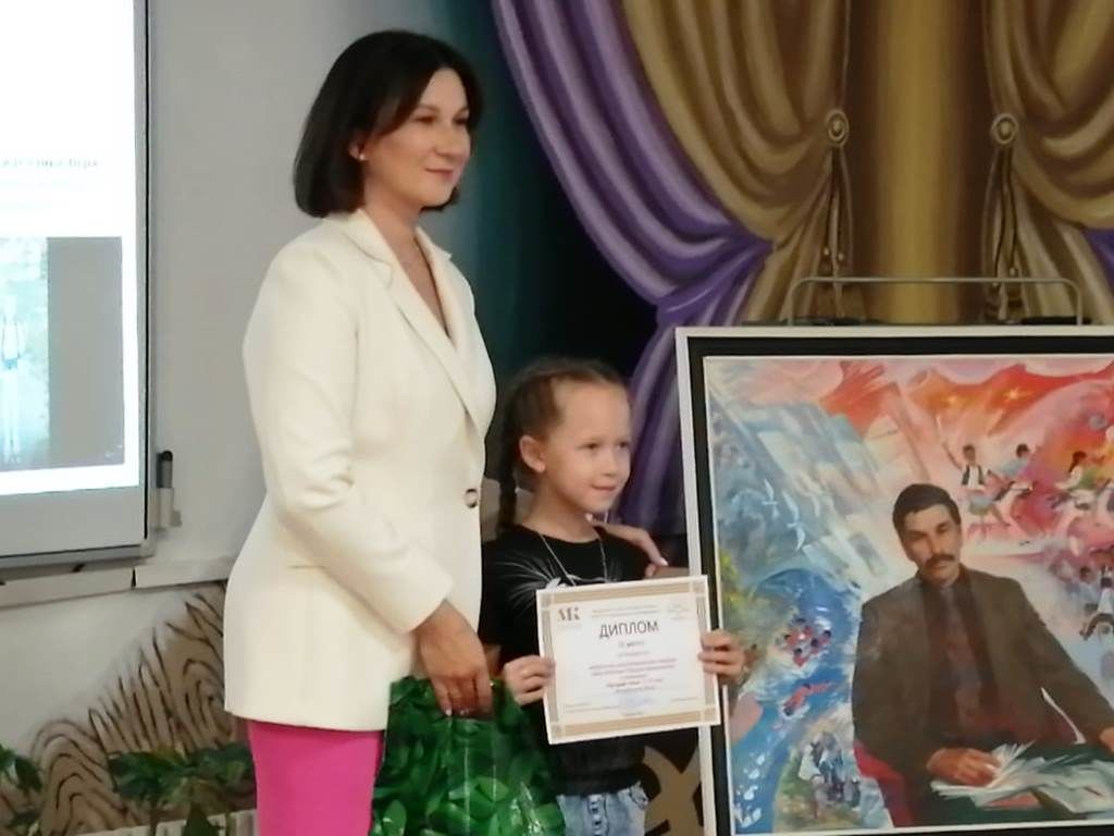 Амира Дебердеева стала призером республиканского конкурса «Мир детства Роберта Миннулина»