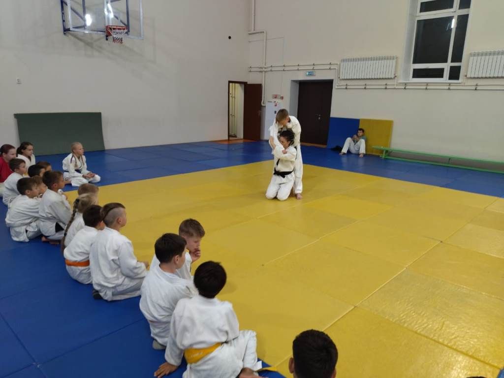 Мастер спорта по дзюдо провела мастер-класс для детей Лаишевского района