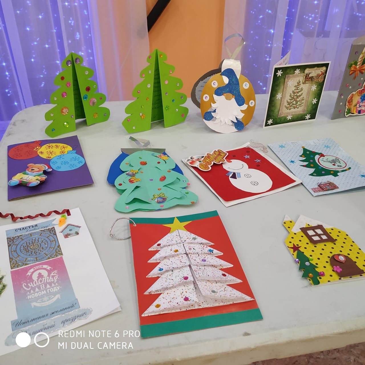 В конкурсе «Новогодняя открытка» активно участвовали воспитанники Лаишевского детского дома