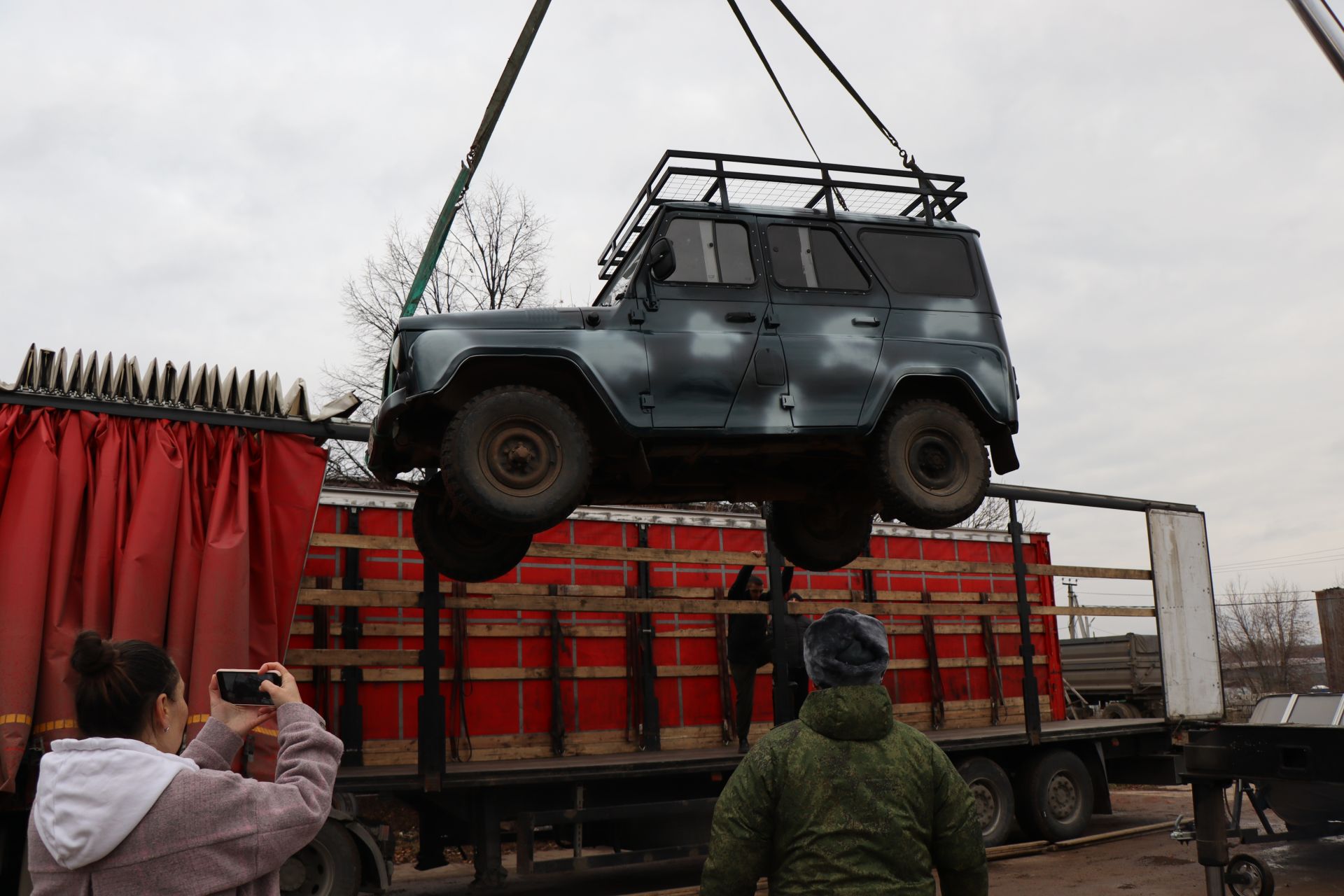 Сегодня в Лаишево прошла загрузка гуманитарной помощи для отправки в зону СВО