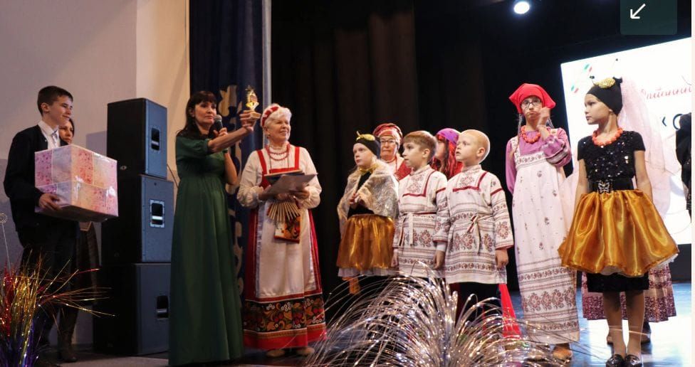 Семейному ансамблю «Берегиня» вручили дипломы лауреатов всероссийского конкурса