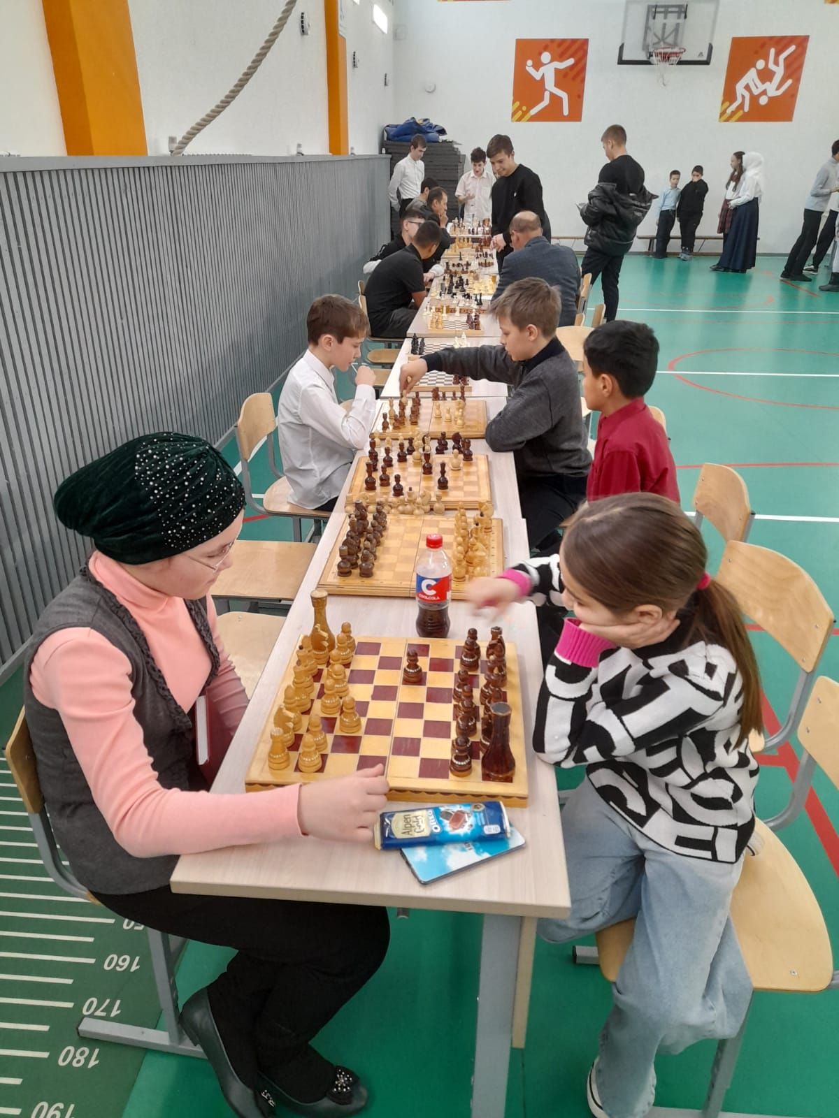 Кирбинская школа стала хозяйкой шахматного турнира