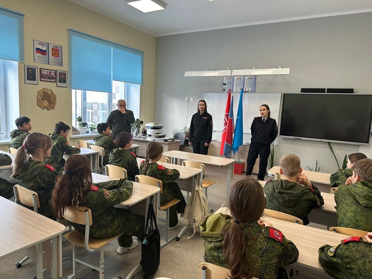 Профориентация в Лаишевском районе: школьники встретились с полицейскими
