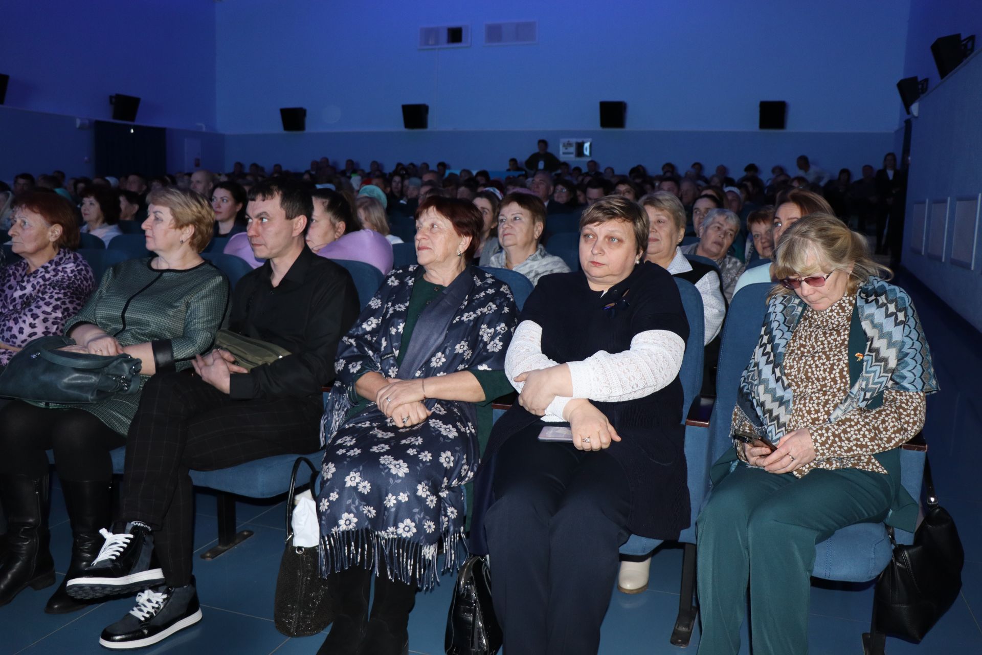 Глава Лаишевского района Ильдус Зарипов вручил награды волонтерам