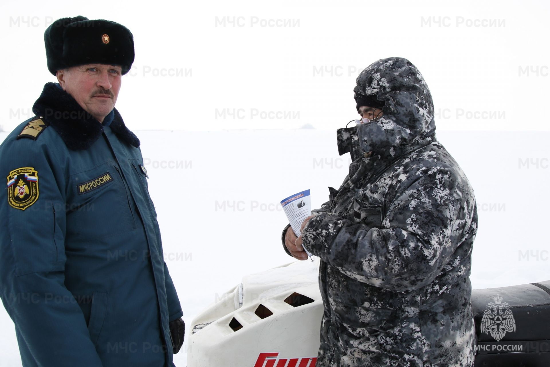 В Лаишевском районе выявлены случаи выезда автомобилей на лед в запрещенных местах