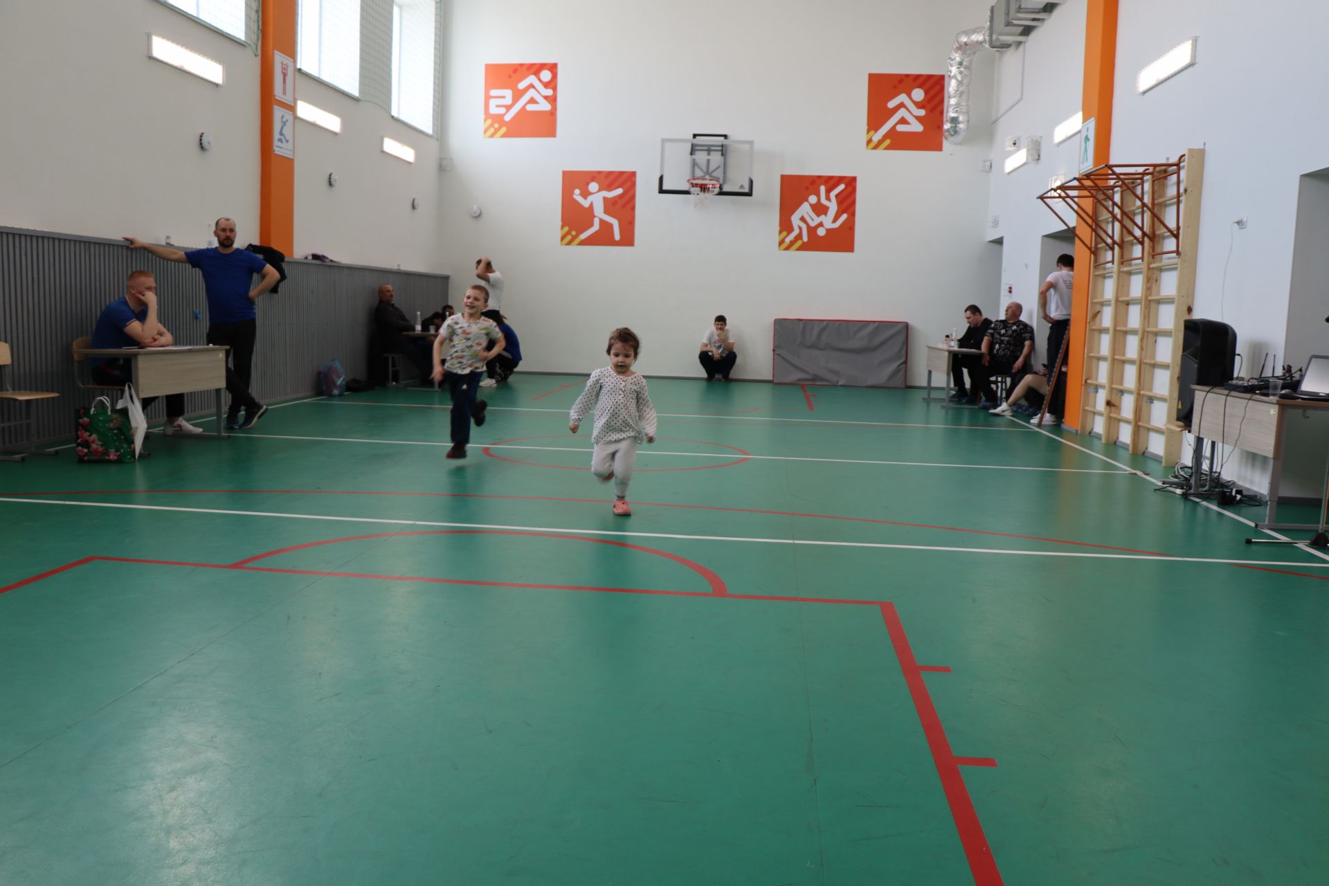 Зональный этап игр ГТО среди предприятий Лаишевского района прошел в Кирбинской средней школе