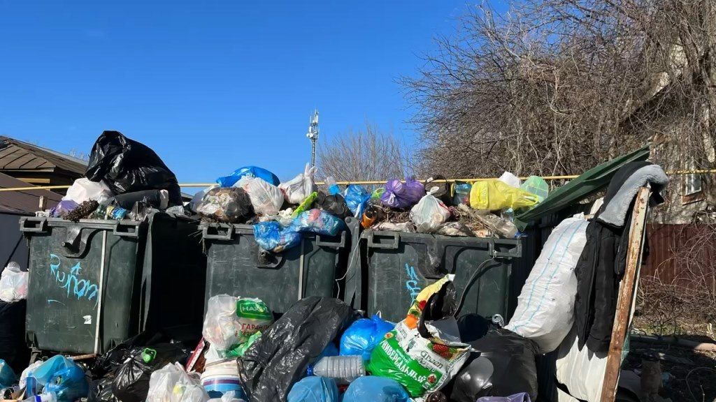 Контейнерные площадки в Лаишевском районе обещали привести в порядок