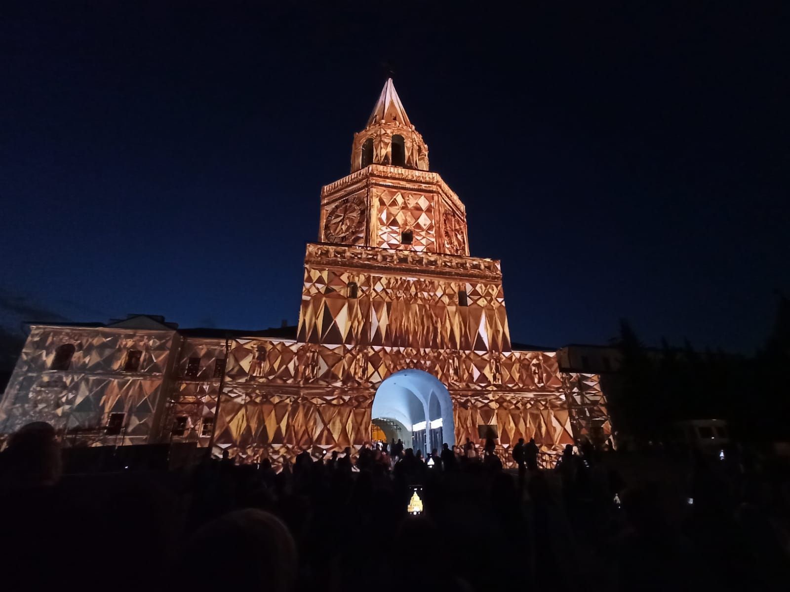 Халыкара икътисадый форум көннәрендә “Кремль балкышы” фестивале уза