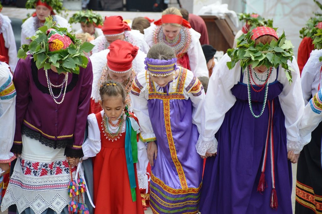 Главное действие Каравона в селе Никольское наблюдали сотни зрителей