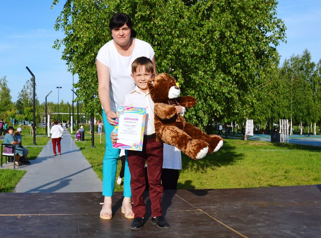 На детском празднике награждали самых творческих и активных юных жителей Лаишевского района