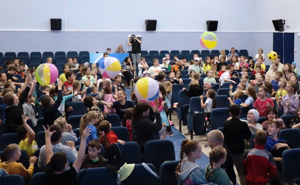 На фестивале «Радуга планеты Детства» в Лаишево вручили премию имени Александра Денежкина