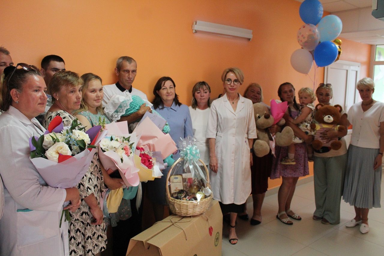 В Лаишевском роддоме выписали новорожденного в семье мобилизованного