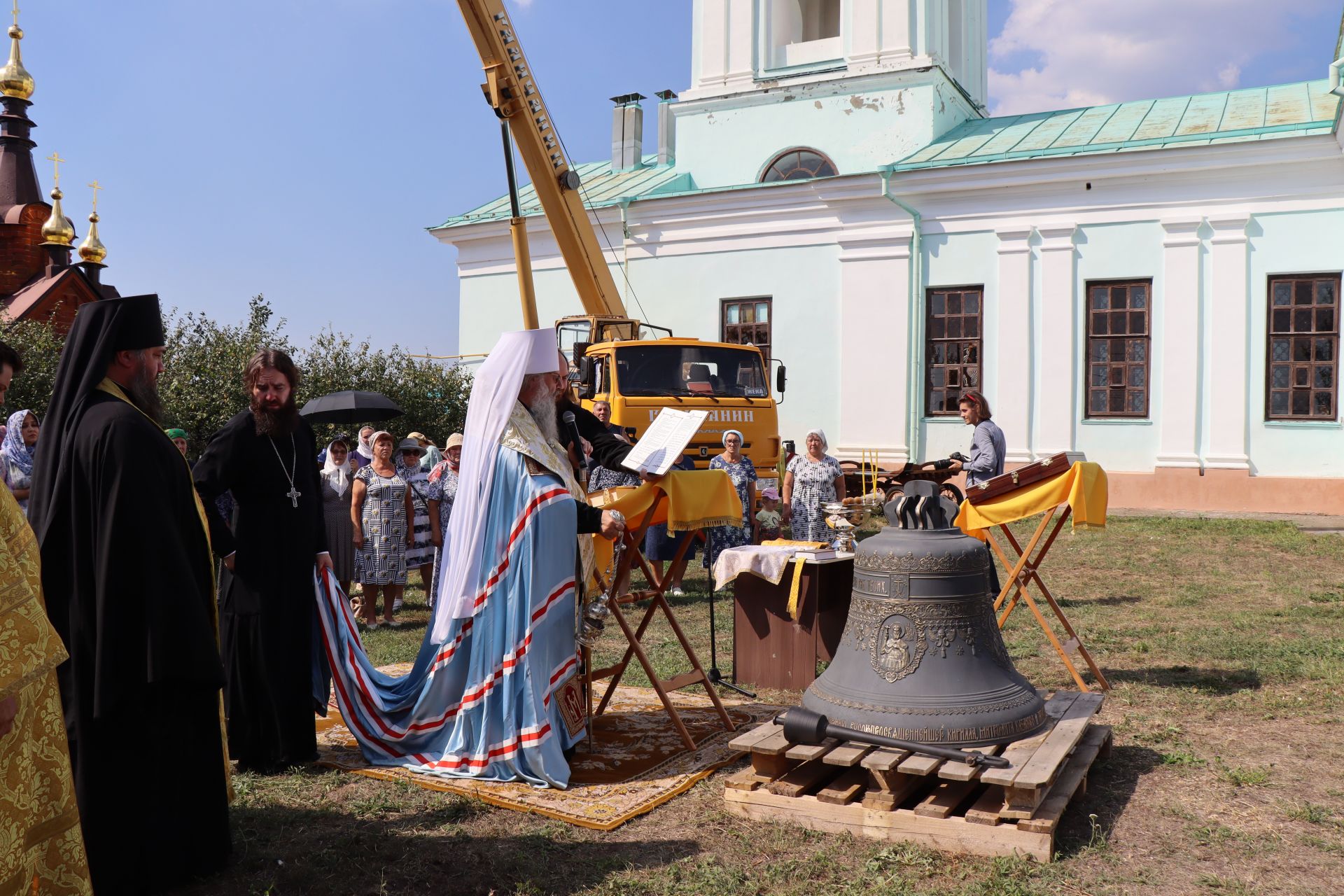 В Лаишевском районе в память об участнике СВО в селе Никольское на колокольню установили колокол