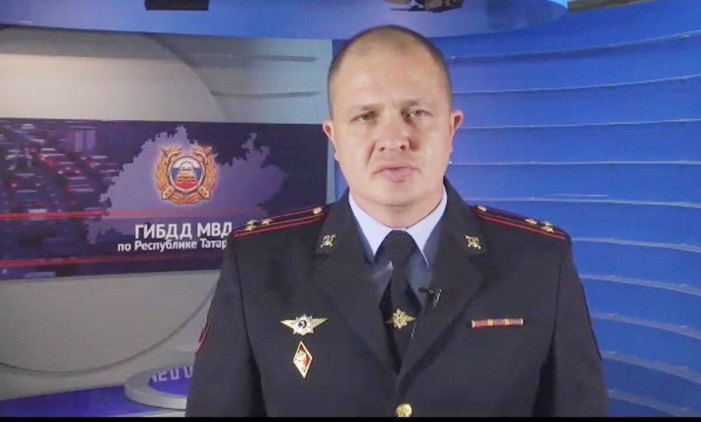 Обращение начальника Управления Госавтоинспекции МВД по РТ Рустема Гарипова к школьникам и их родителям