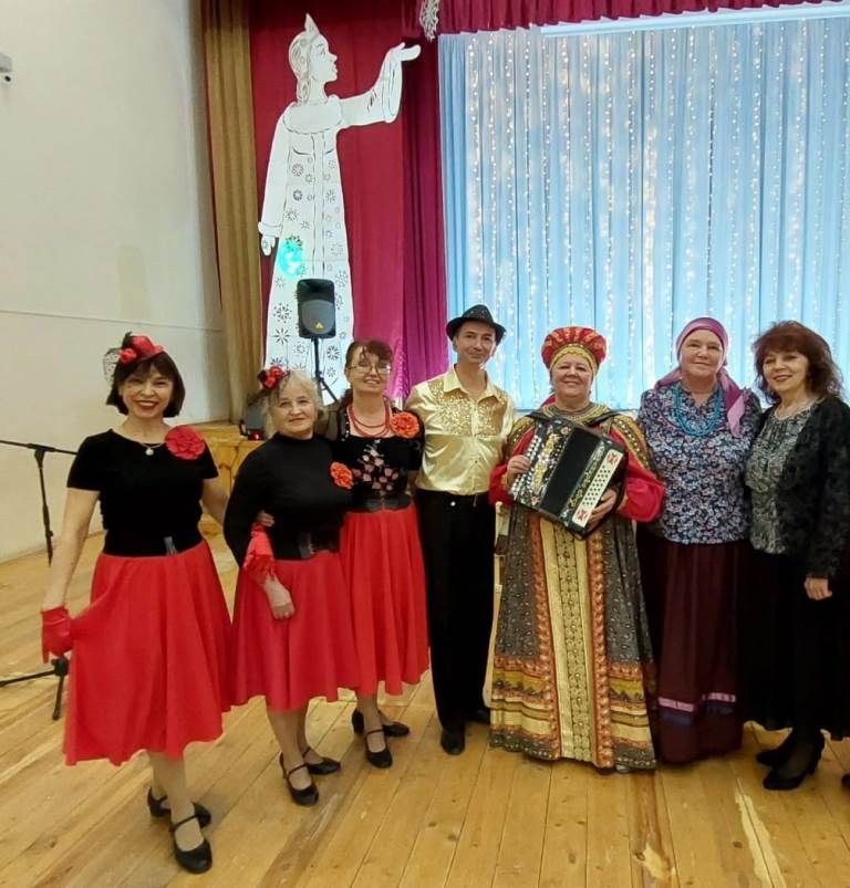 Под Новый год Вера Курынцева и Валентина Клюшина побывали в Казани на «Поле чудес»