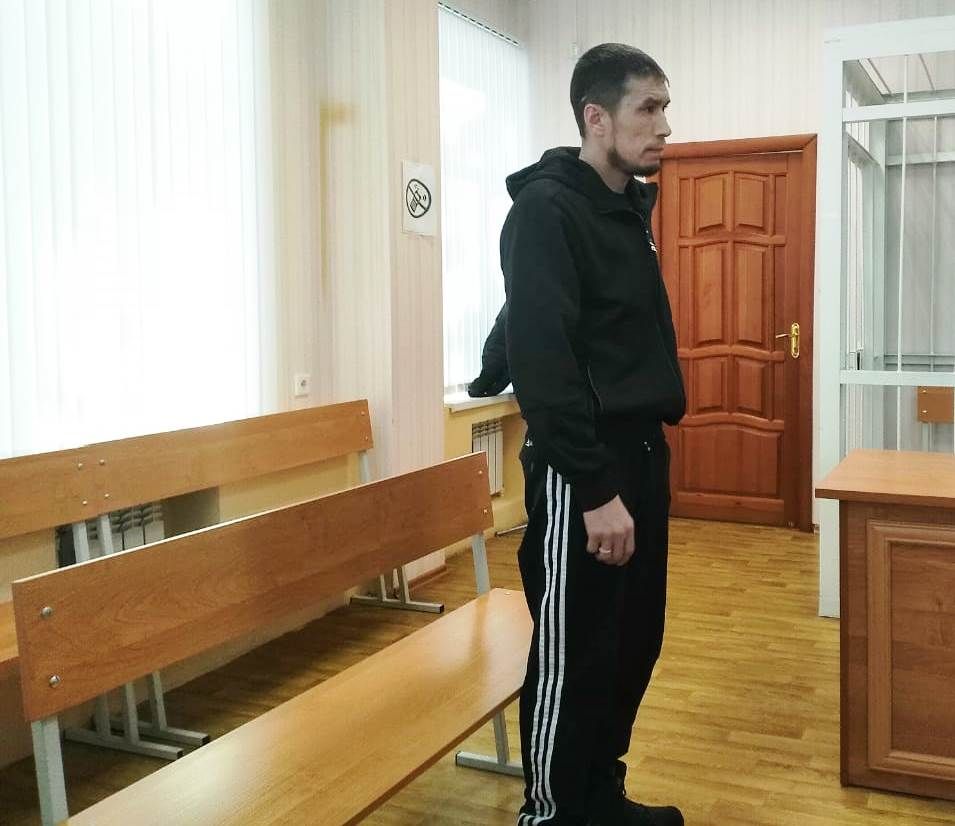 Антипьянь. Из зала суда. Свою вину признал полностью