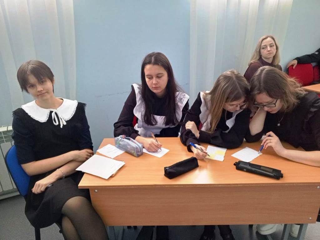 Школьники игру «РИСК» посвятили снятию блокады Ленинграда