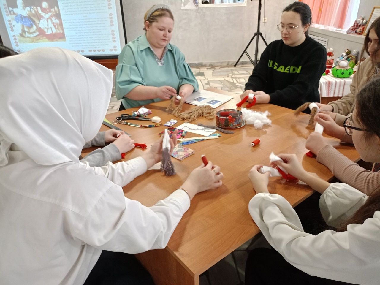 Для жительниц Лаишевского района провели мастер-класс по созданию кукол