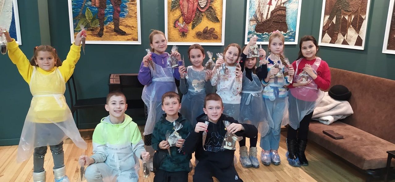 Учащиеся из Лаишевского района учились делать шоколадного зайца