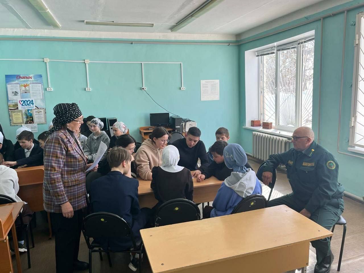 Учащиеся Лаишевского района подготовили выставку к Международному дню лесов