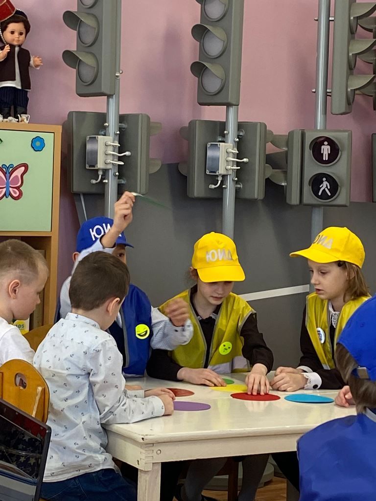 Юидовцы Орловской школы провели День БДД в детском саду