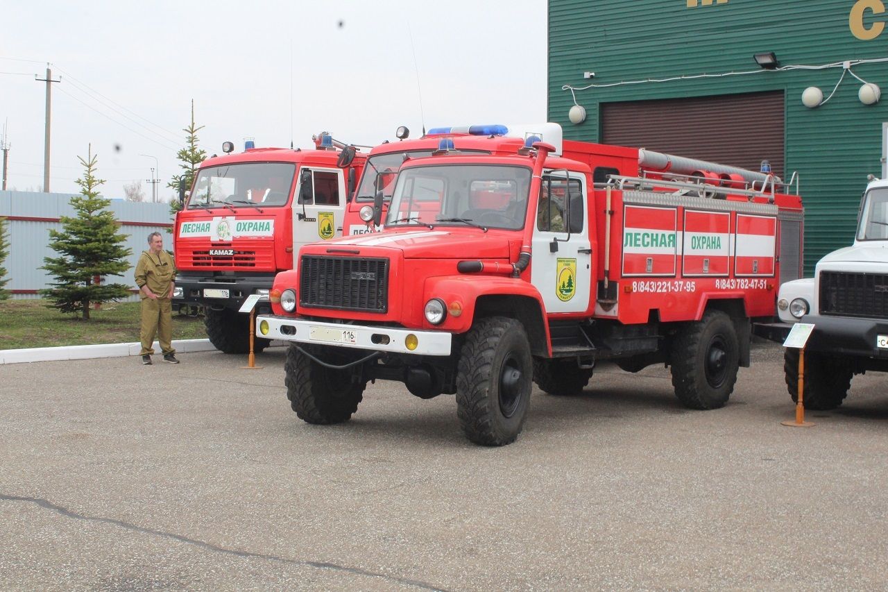 Татарстанским журналистам показали работу лесопожарной станции «Лаишево»