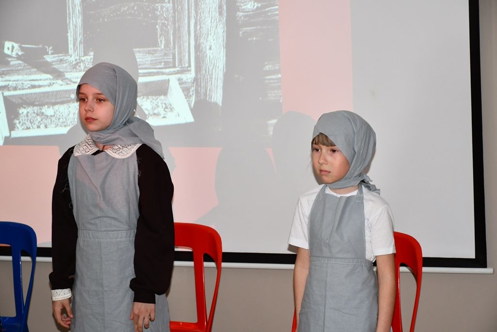 В музее г. Лаишево школьники показали постановку о детях войны Лаишевского района.
