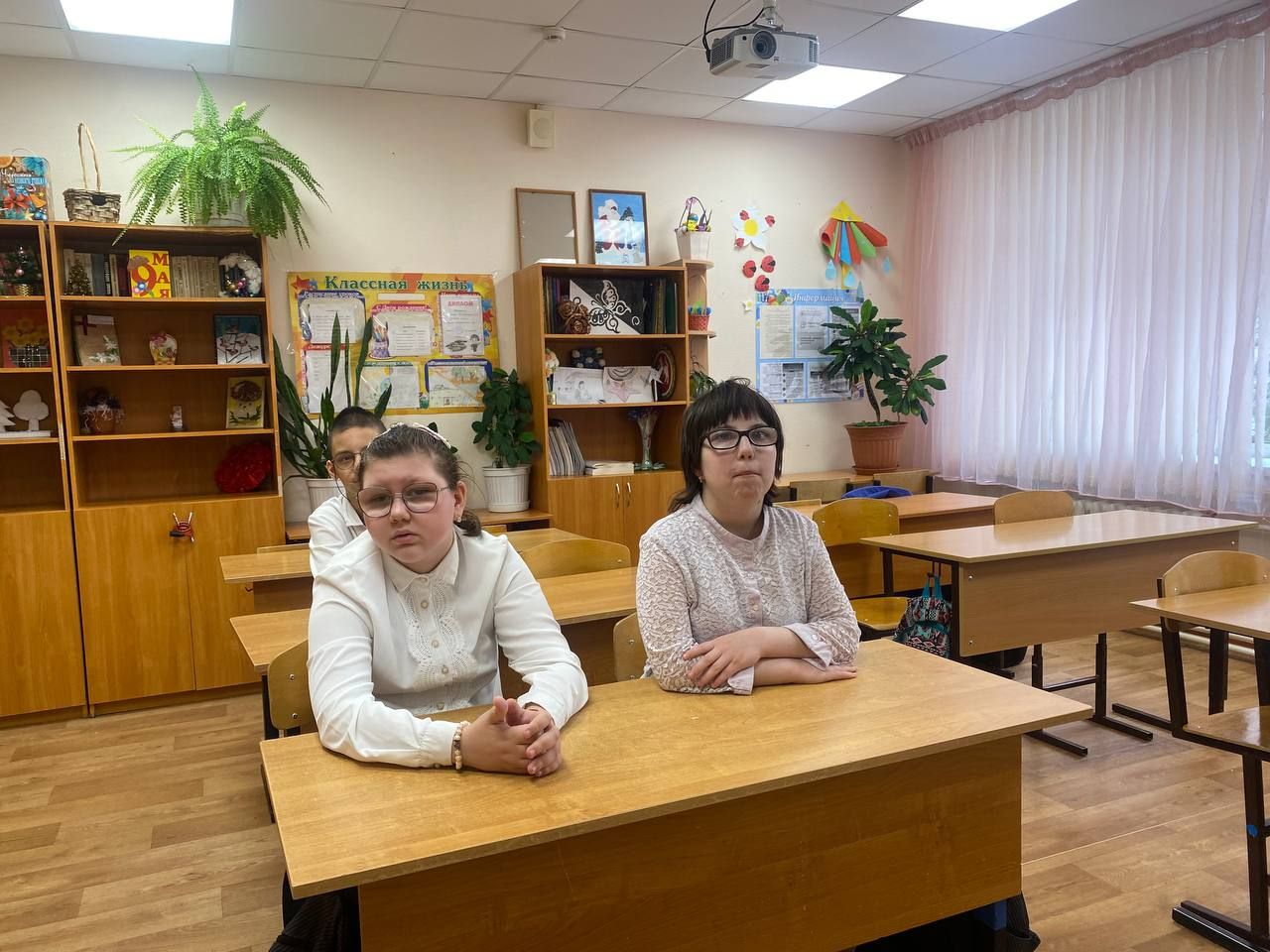 Лаишевскую школу — интернат для детей с ограниченными возможностями посетили педагоги-психологи общеобразовательных учреждений Татарстана