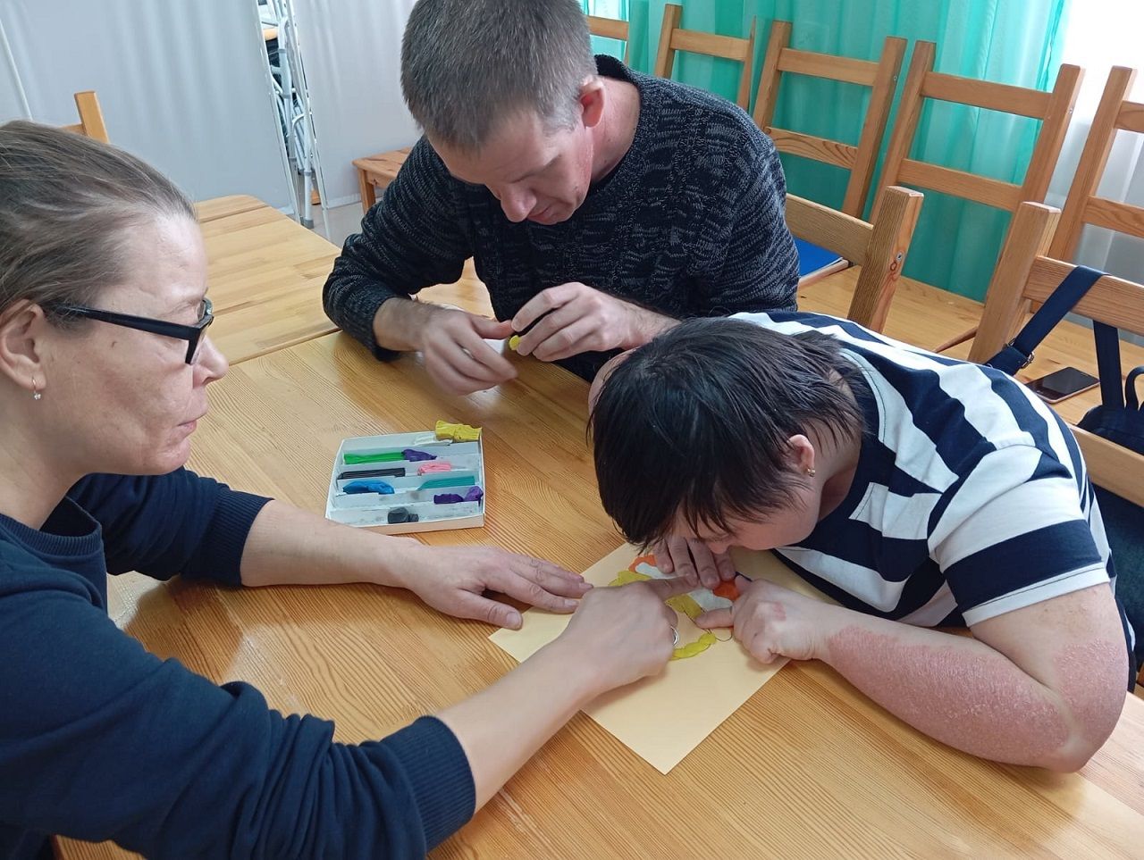 Получателей социальных услуг в Лаишевском районе учили составлять композиции