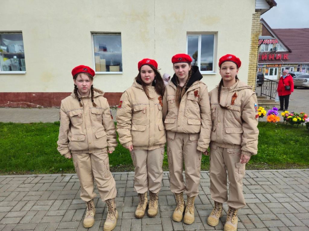 Георгиевская ленточка: дети и молодежь Лаишевского района хранят память о Победе