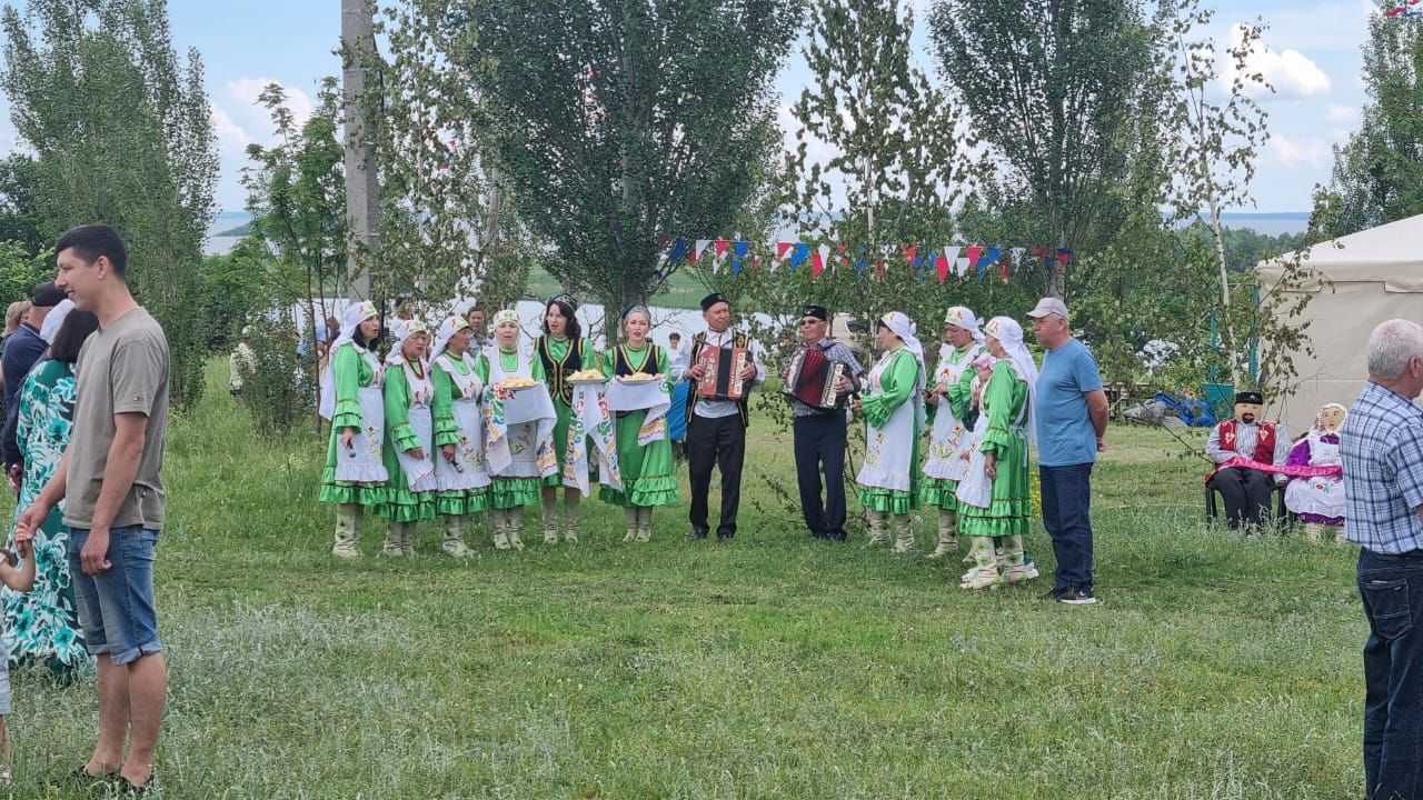 Весело и по-домашнему тепло прошел в Атабаево Сабантуй