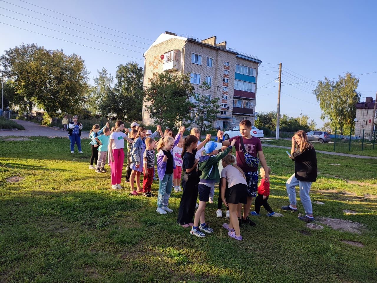 А у нас во дворе праздник прошел