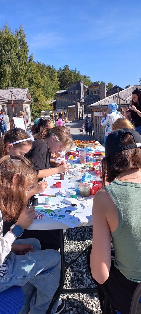 Ученики лаишевской школы № 3 приняли участие в праздновании Дня города Лаишево