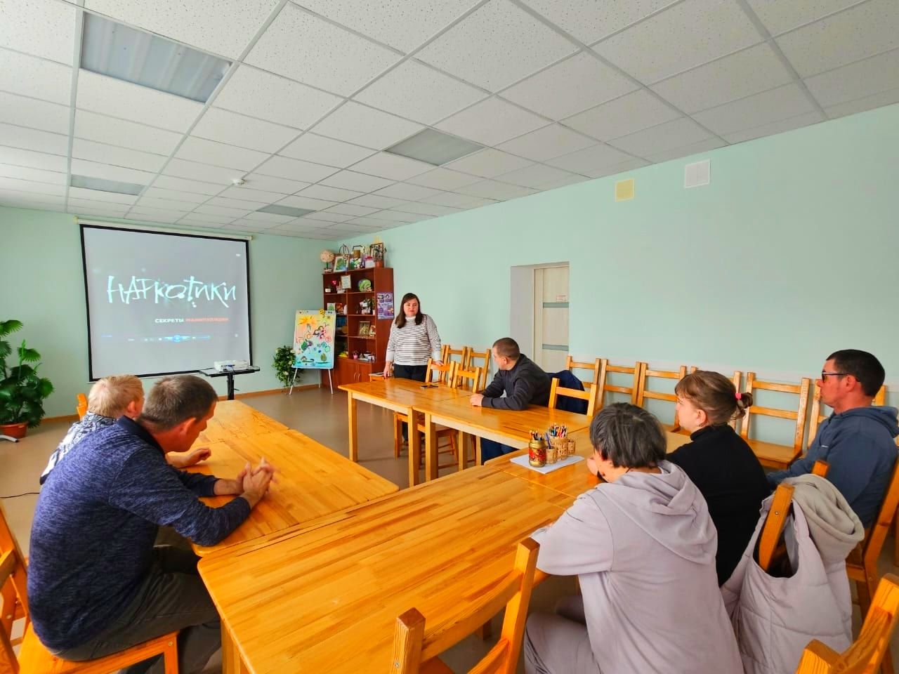 Получатели социальных услуг Лаишевского района узнали о пагубном влиянии наркотиков