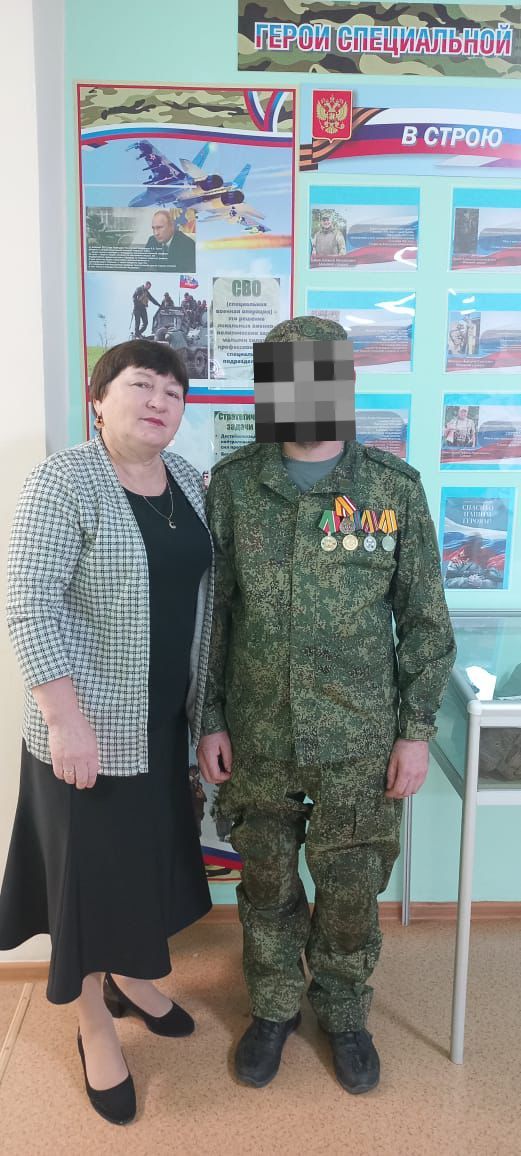 Участник СВО навестил родную школу