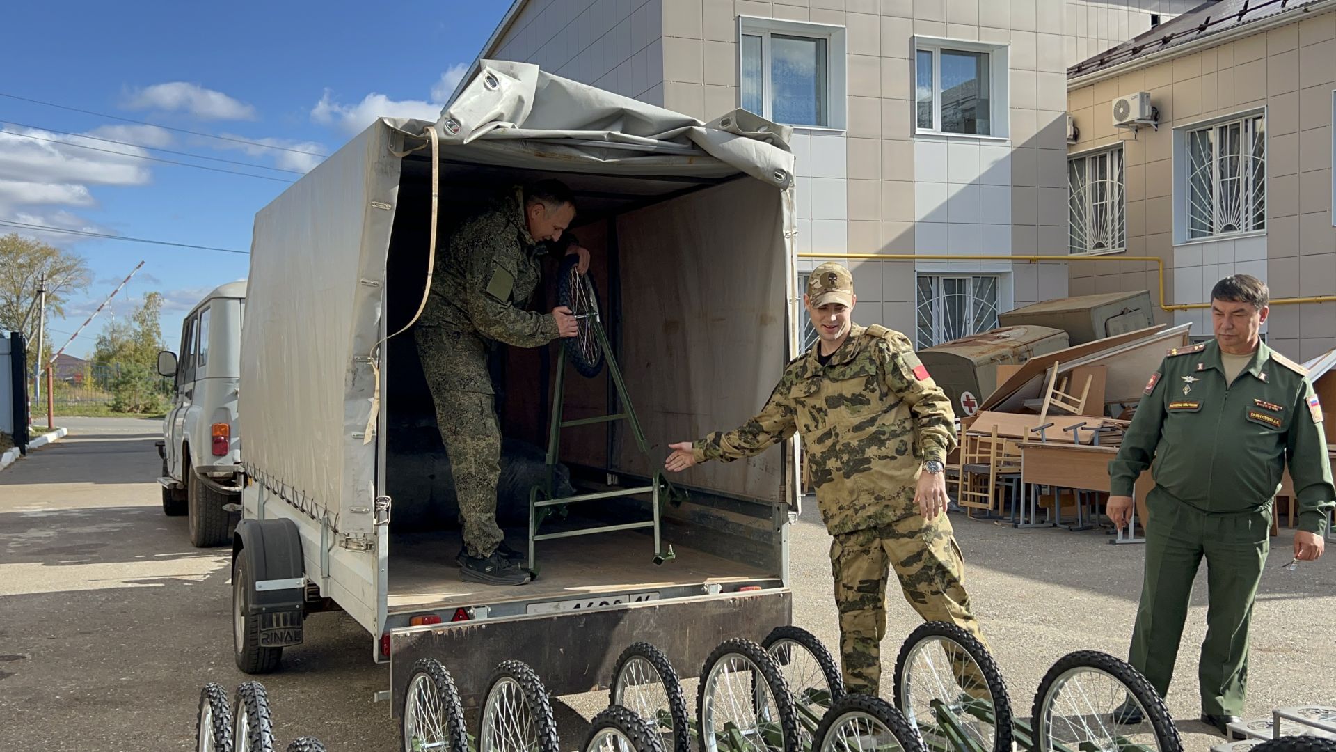 Участник СВО Булат убыл из отпуска вместе с гуманитаркой