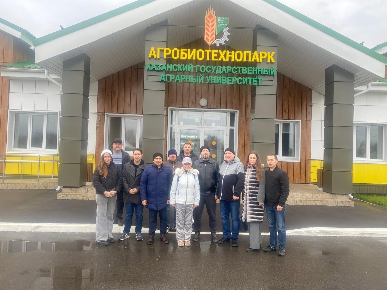 Участники «Школы фермера» познакомились с деятельностью «Агробиотехнопарка» в Лаишевском районе
