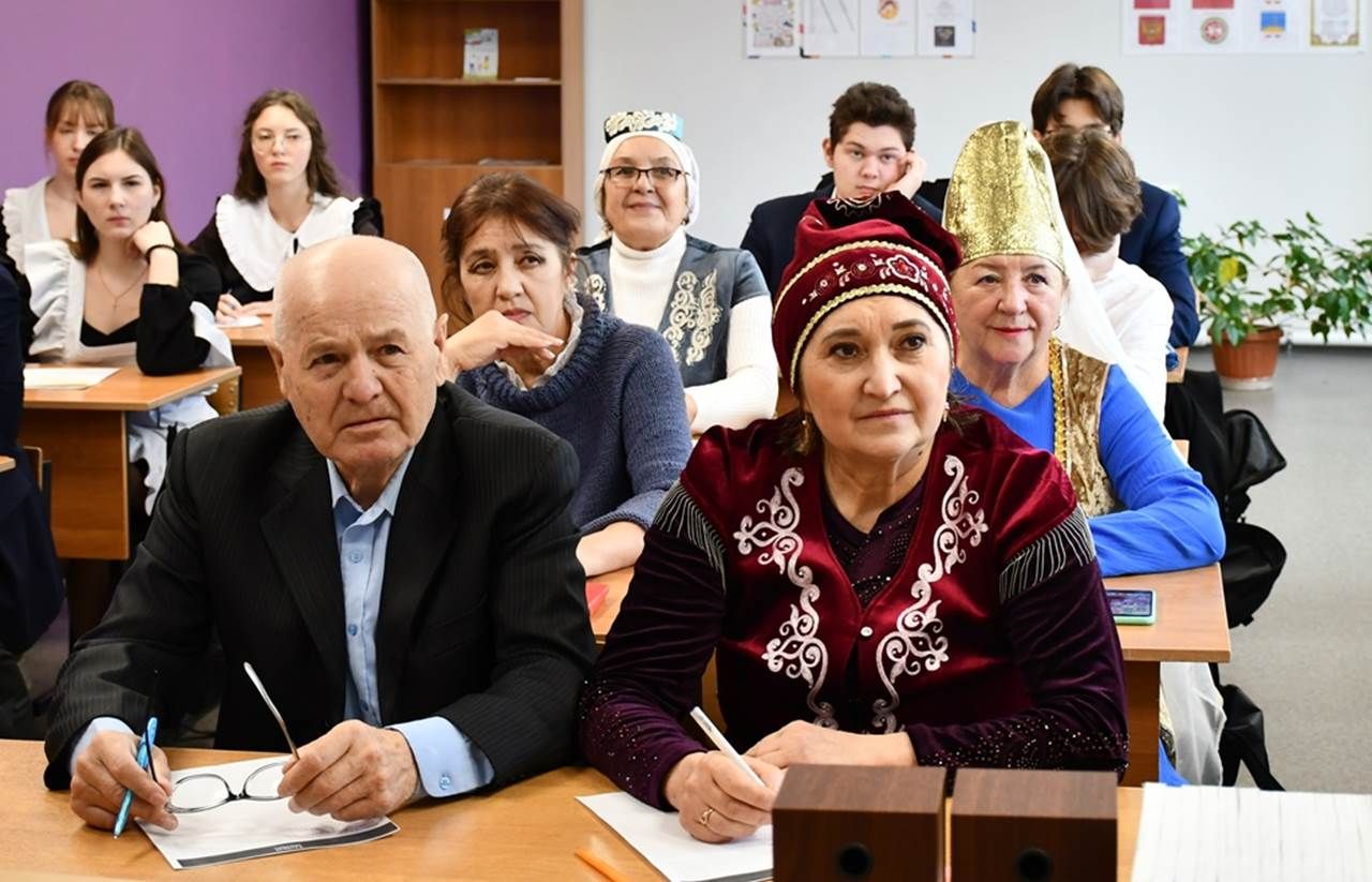 Район мәктәпләрендә «Татарча диктант» яздылар