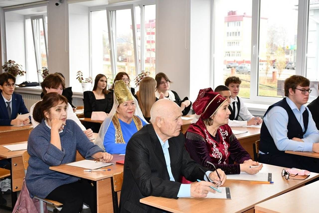 Район мәктәпләрендә «Татарча диктант» яздылар
