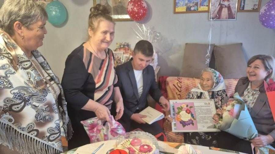 Карадүледән Екатерина Доронина үзенең 100 еллыгын билгеләп үтте.