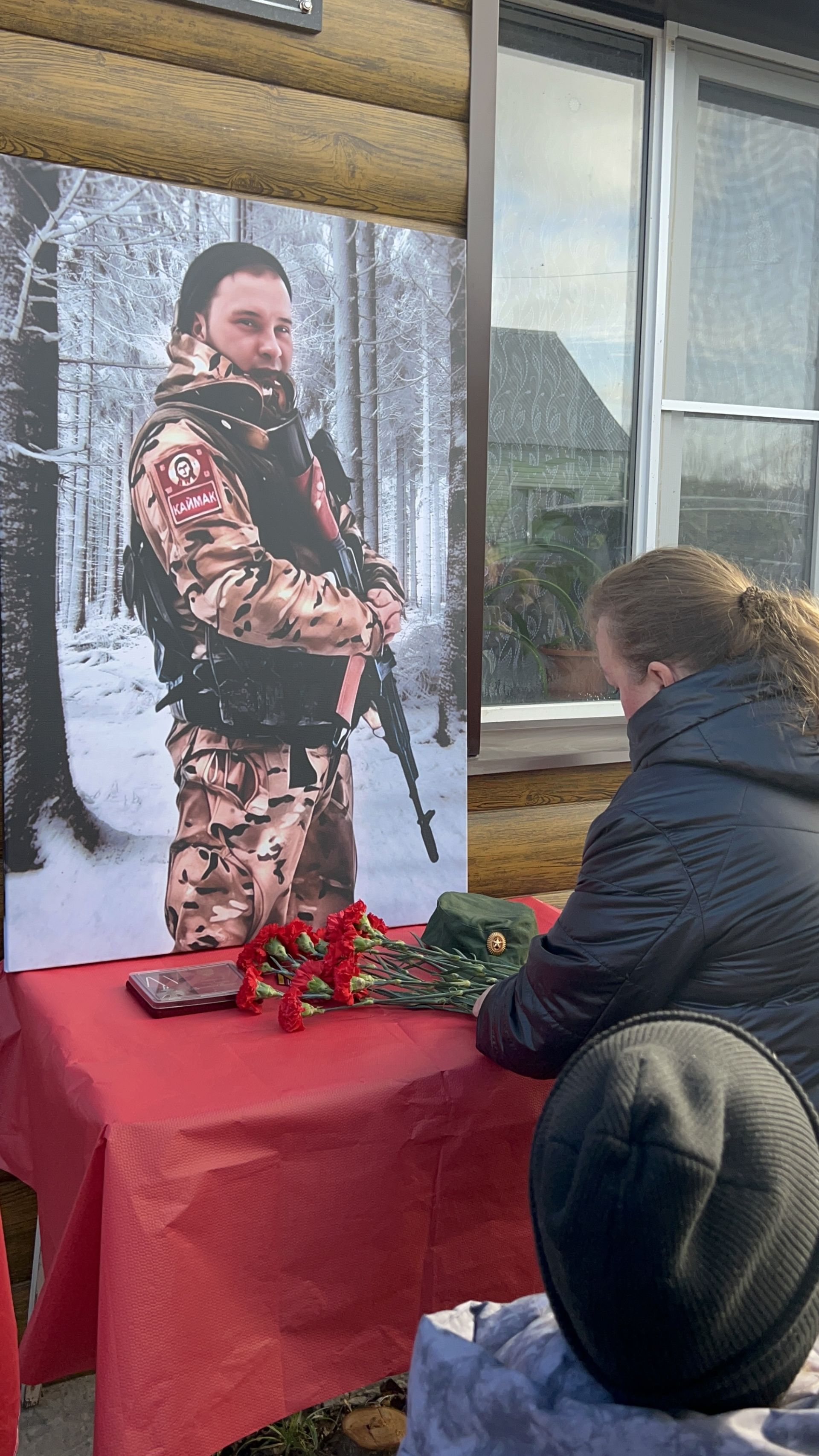 Мемориал открыт: Память о герое СВО Александре Ключникове увековечена