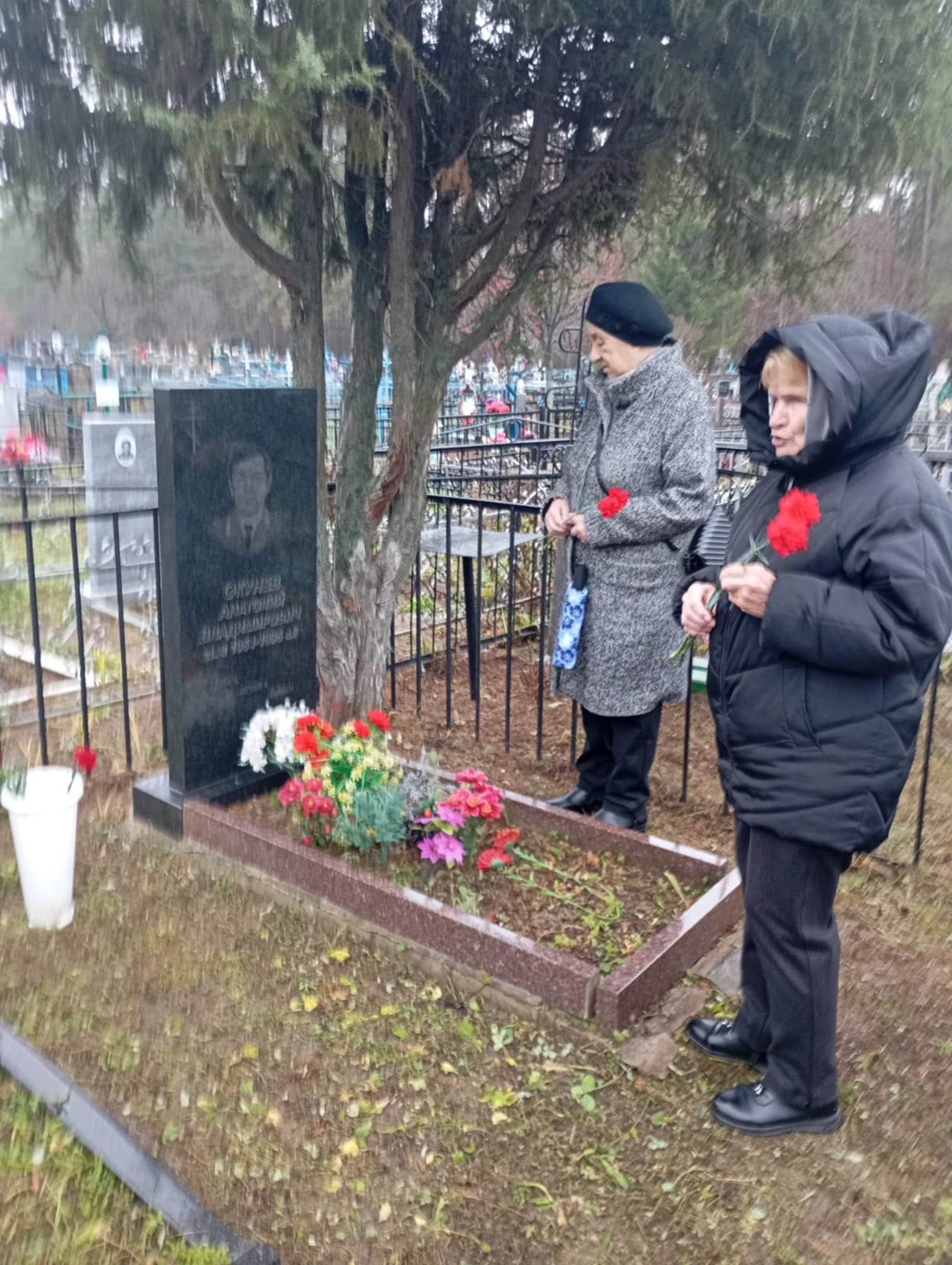 Лаеш район эчке эшләр бүлегендә майор Окунев истәлегенә митинг