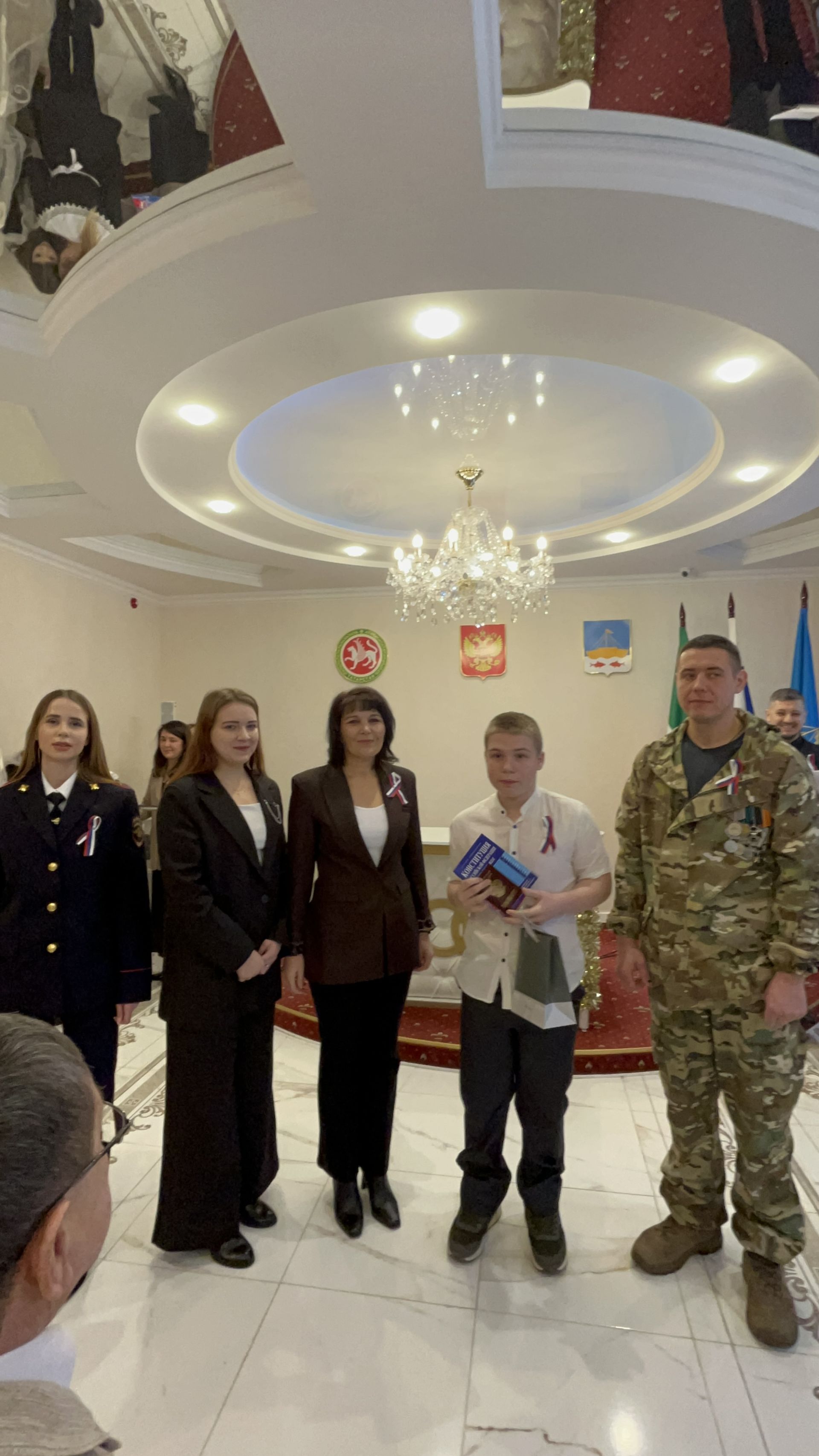 В День Конституции юные лаишевцы получили первые паспорта