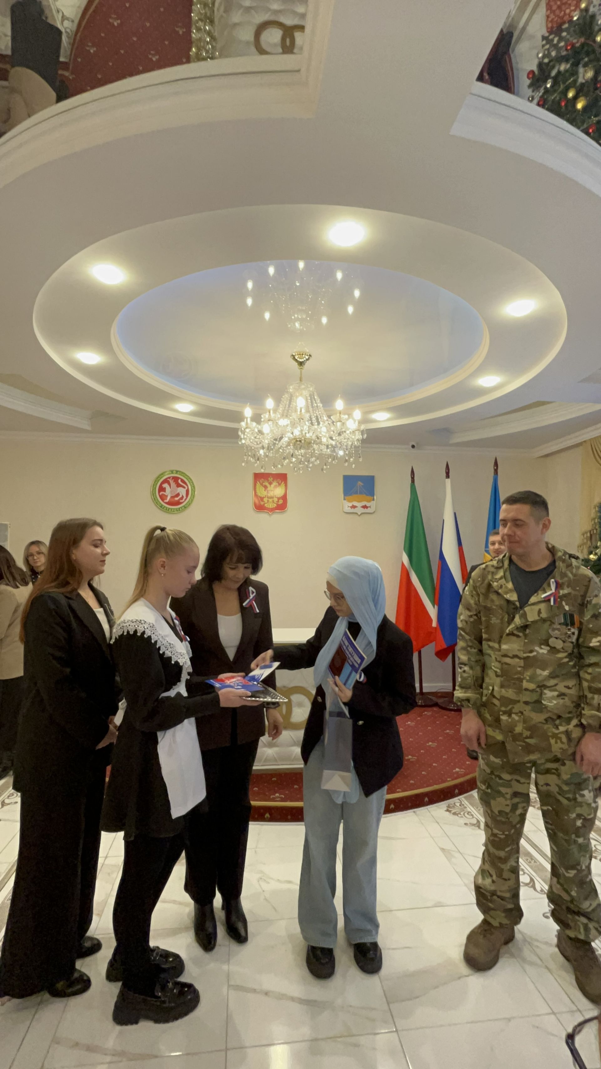 В День Конституции юные лаишевцы получили первые паспорта