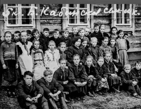 Взгляд читателя: участие школ в конкурсе «Цветы у дома»