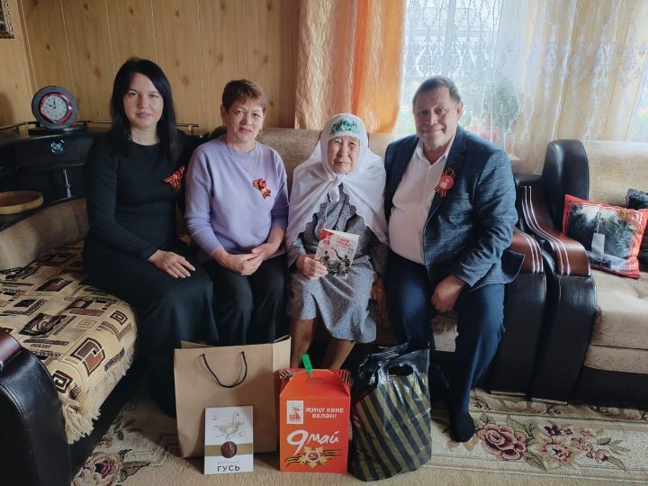 Атабай авыл җирлегендә тыл хезмәтчәннәрен котлыйлар