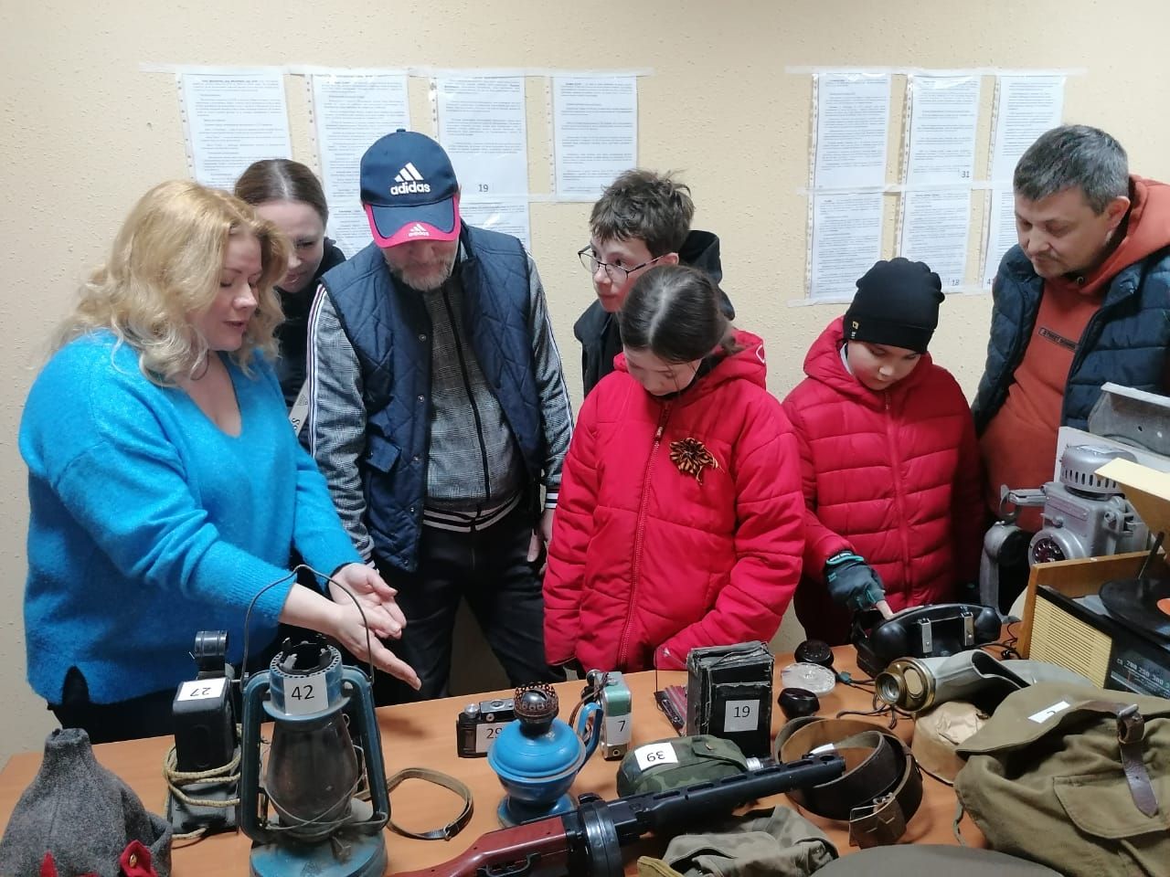 Инициатива Гиндиных, содружество жителей МКД и тесное взаимодействие с УК помогли ярко отметить День Победы. Часть 2