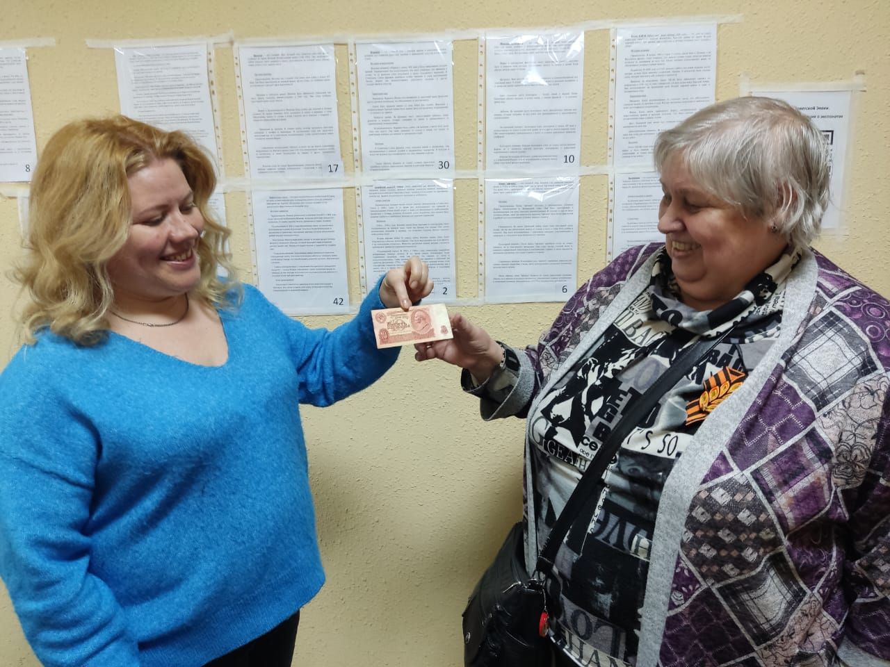 Инициатива Гиндиных, содружество жителей МКД и тесное взаимодействие с УК помогли ярко отметить День Победы. Часть 2